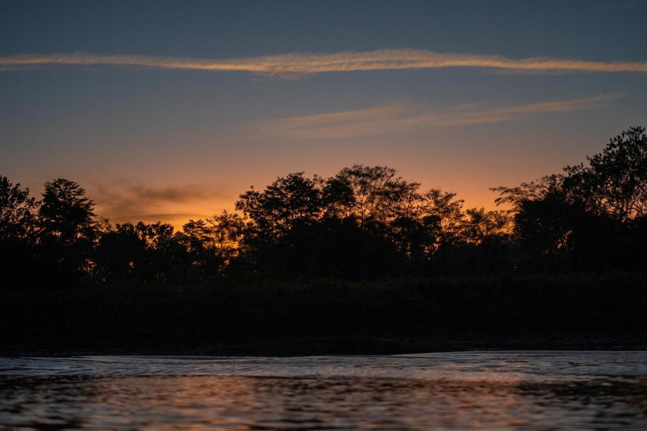 Amak Iquitos Ecolodge Santa Clara エクステリア 写真