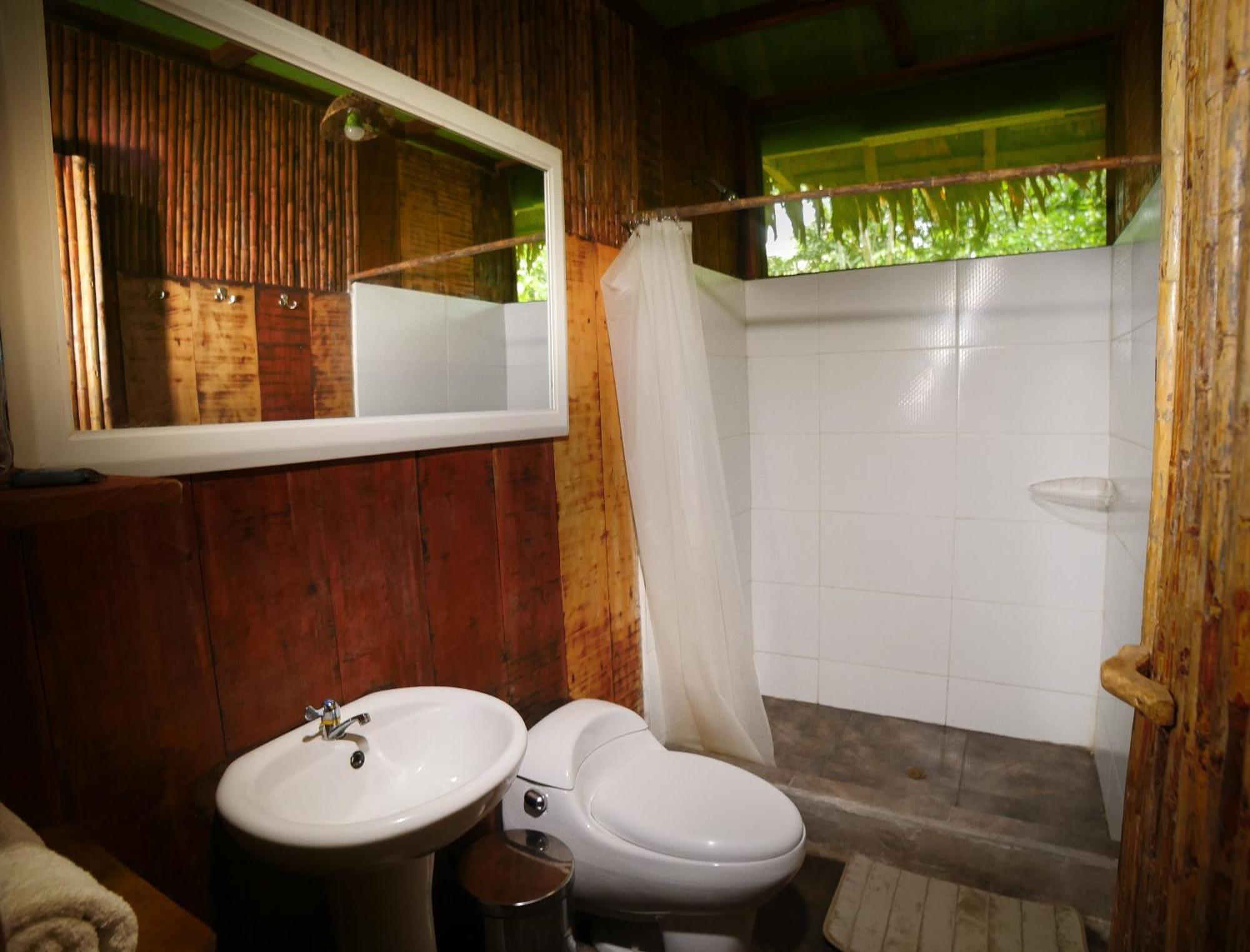 Amak Iquitos Ecolodge Santa Clara エクステリア 写真